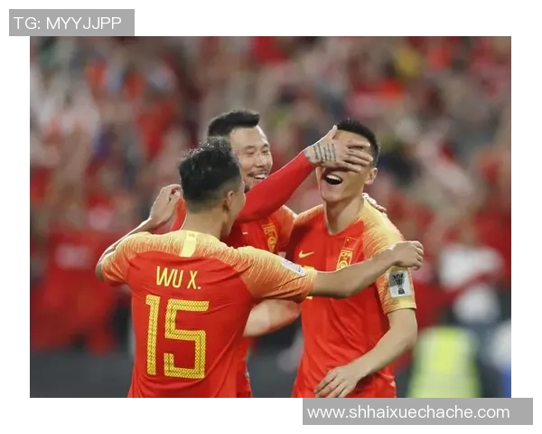 2004年国足与皇马的经典对决回顾与启示