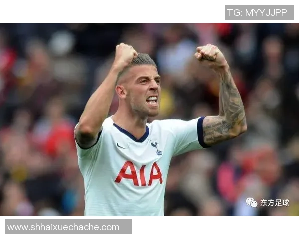 利物浦与车路士激战正酣谁将赢得英超巅峰对决的荣耀